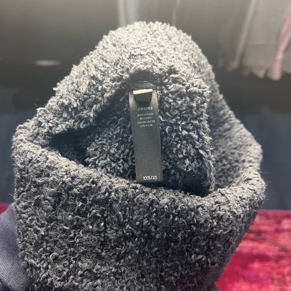 SKIMS Cozy Knit Shorts, ONXY, XXS-XS - Picture 2 of 2